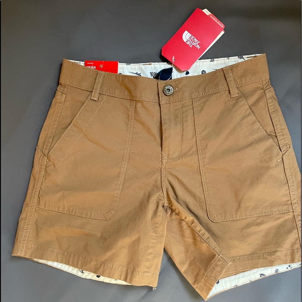 The North Face women’s Ridgeside Short Cargo Khaki size 0/Long